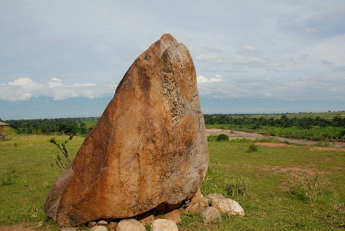 Livingstone-Stanley Monument